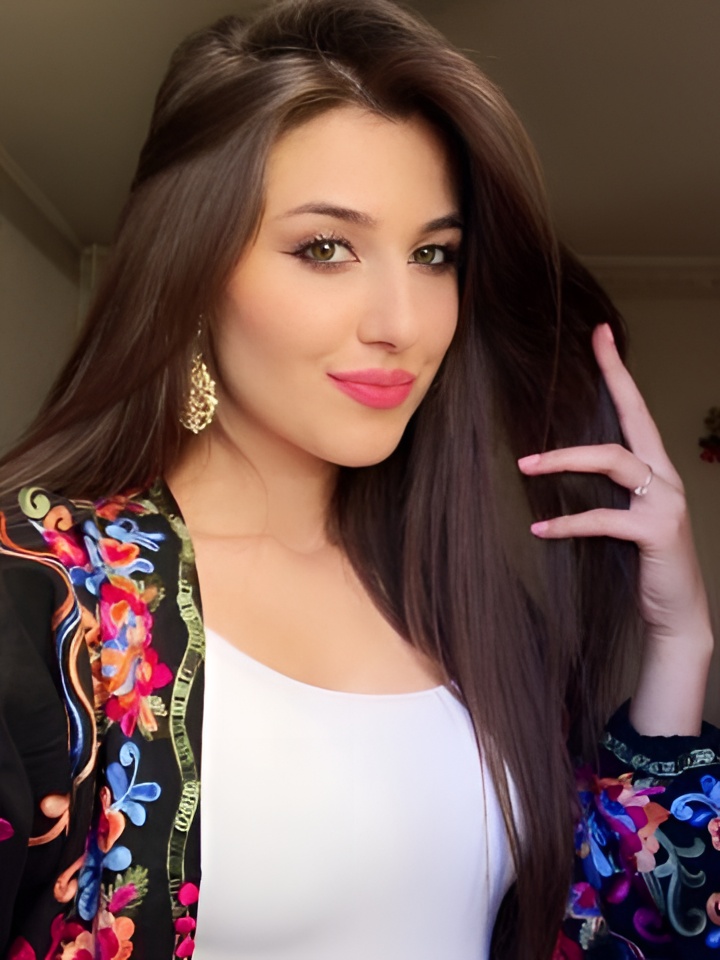 Алиана привлекательная девушка из Сургута цена от 10000 руб