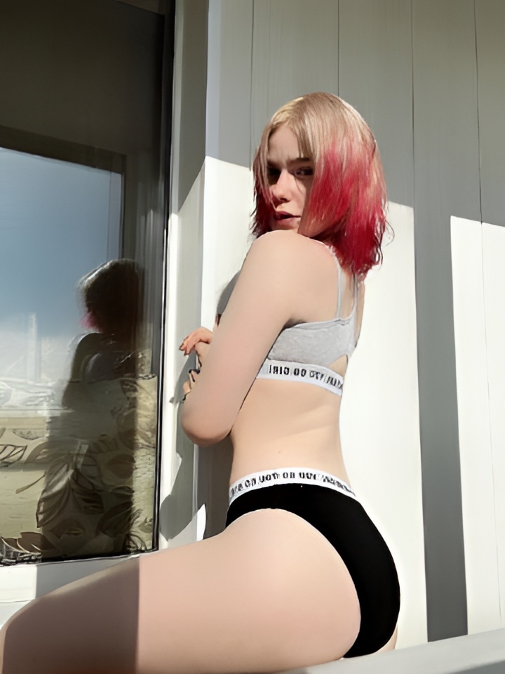 Аврора привлекательная девушка из Сургута цена от 10000 руб