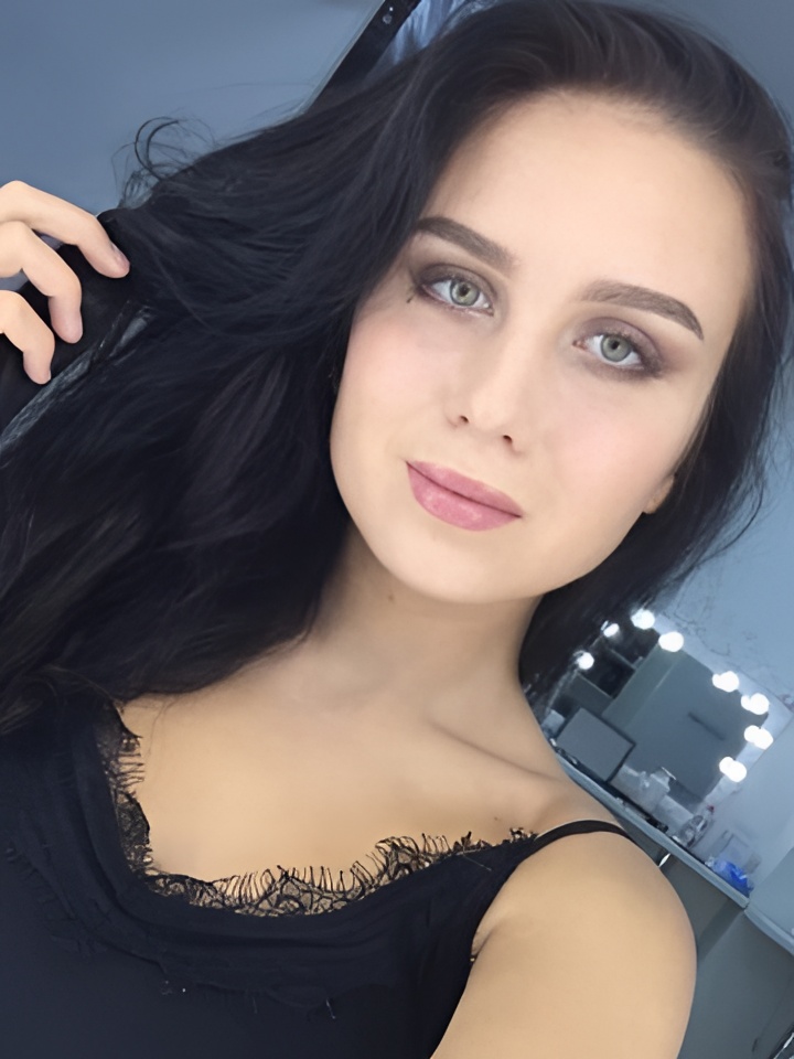 Дина привлекательная девушка из Сургута цена от 4000 руб