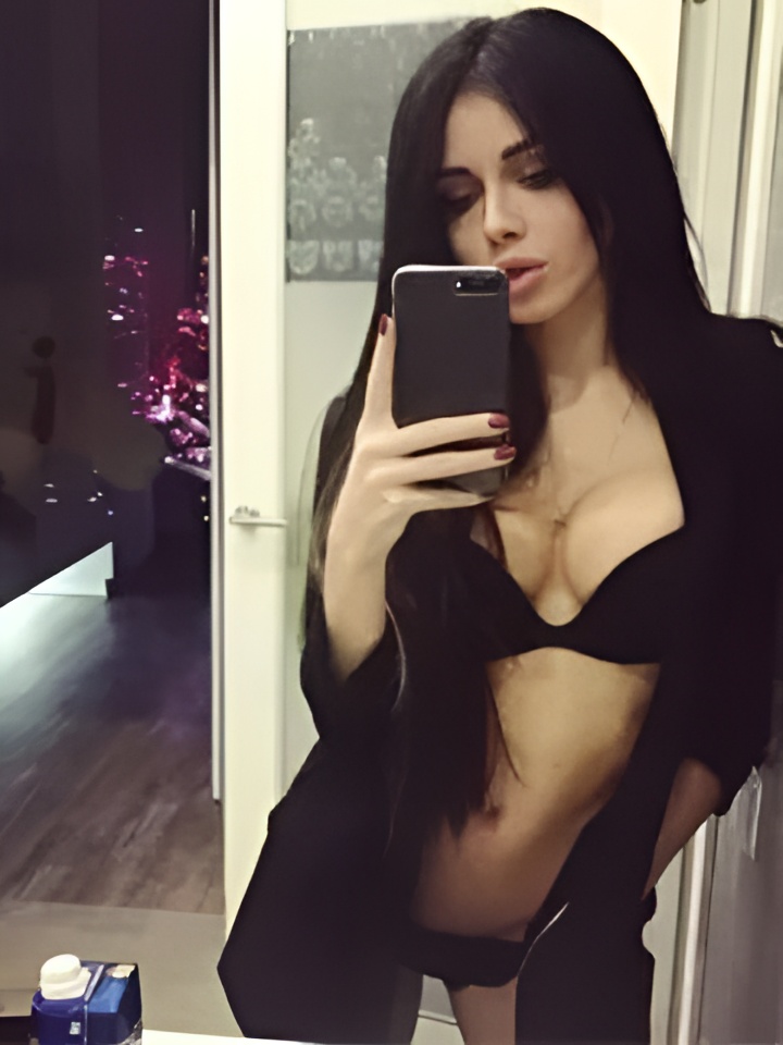 Нелли привлекательная девушка из Сургута цена от 4000 руб