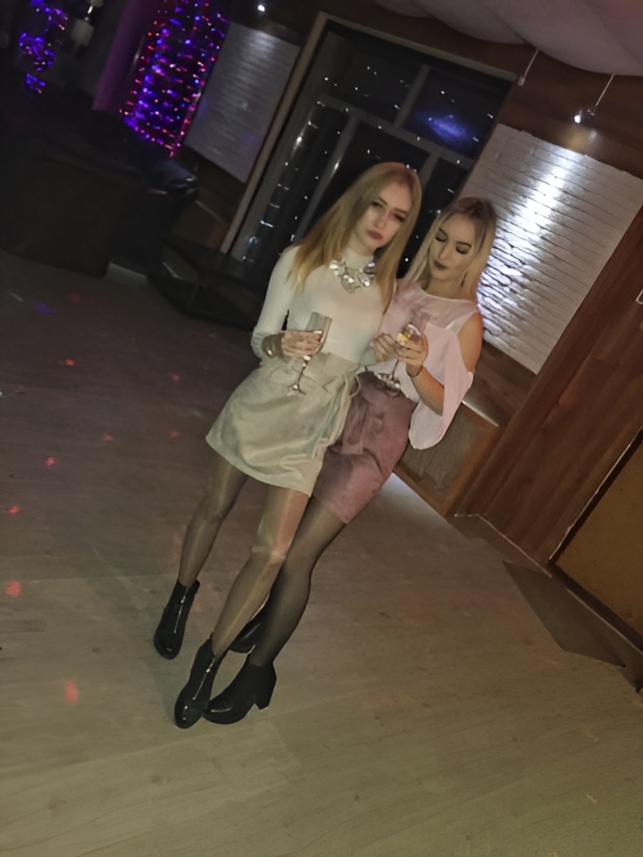 Викуся привлекательная девушка из Сургута цена от 10000 руб