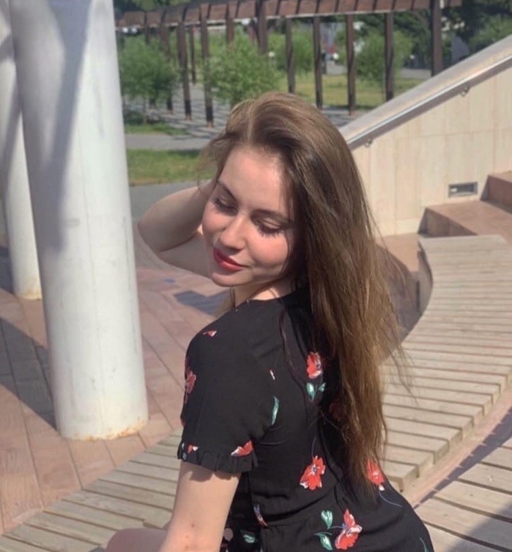 Карина привлекательная девушка из Сургута цена от 3000 руб