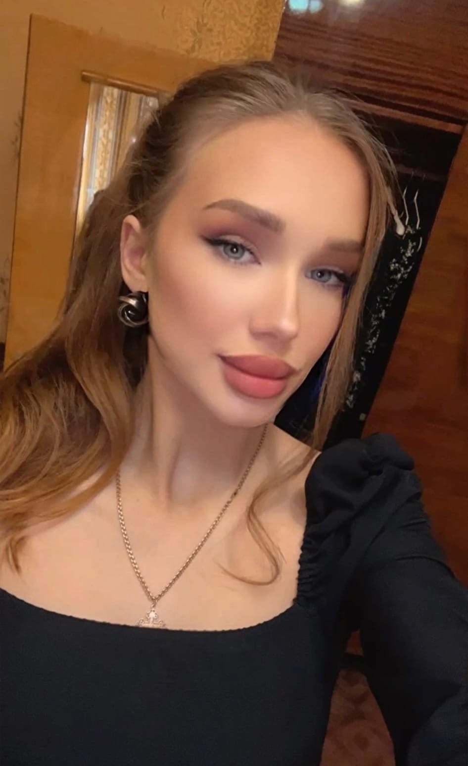 Машка привлекательная девушка из Сургута цена от 3000 руб